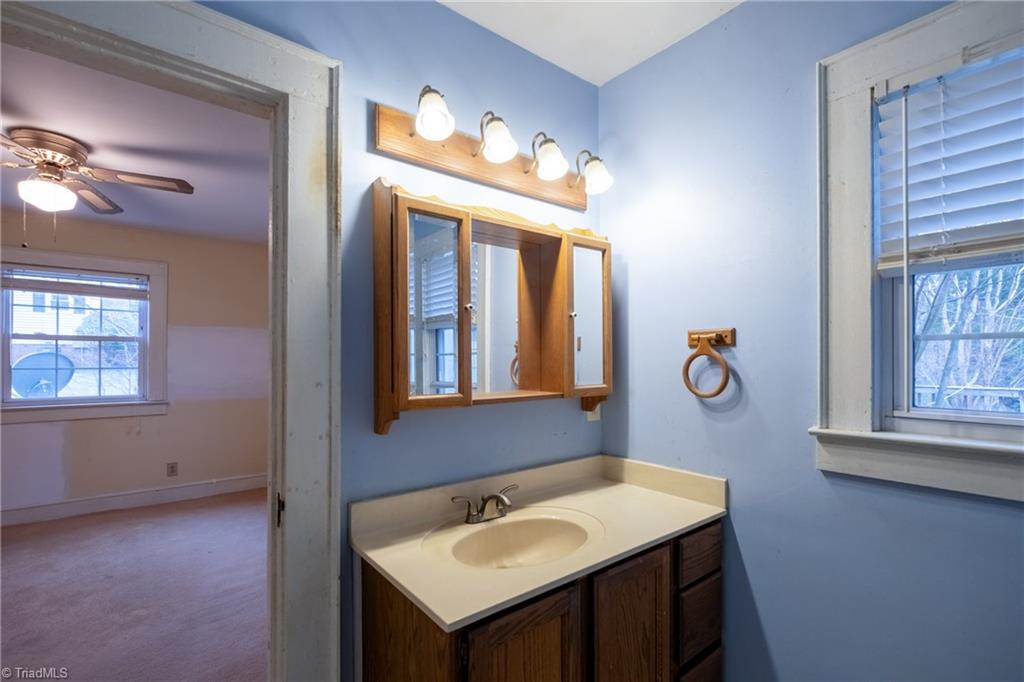 4321 Hicone Road Greensboro, NC 27405 - Photo 25 of 38