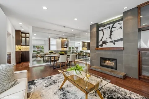 $875,000 | 1967 North Maud Avenue, Unit A, Chicago, IL 60614