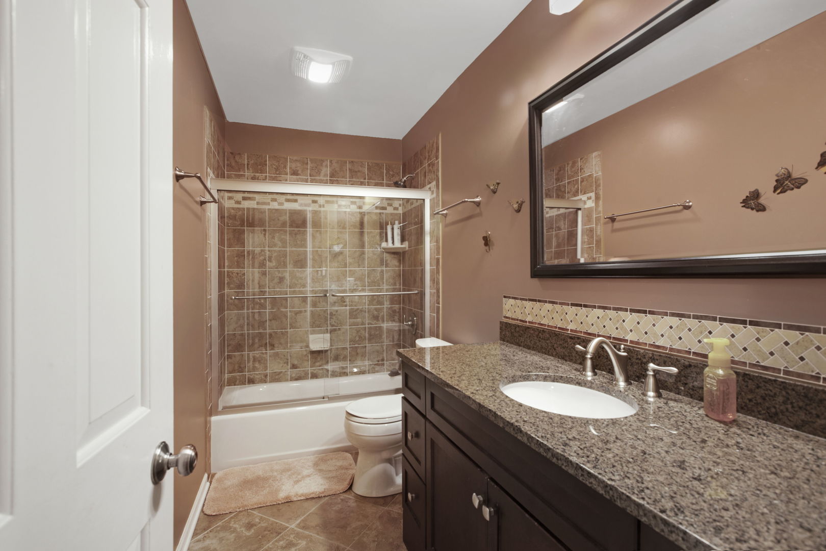 4050 Dundee Road, Unit 105 Northbrook, IL 60062 - Photo 13 of 18