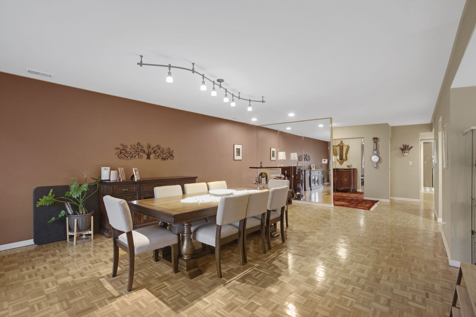 4050 Dundee Road, Unit 105 Northbrook, IL 60062 - Photo 4 of 18