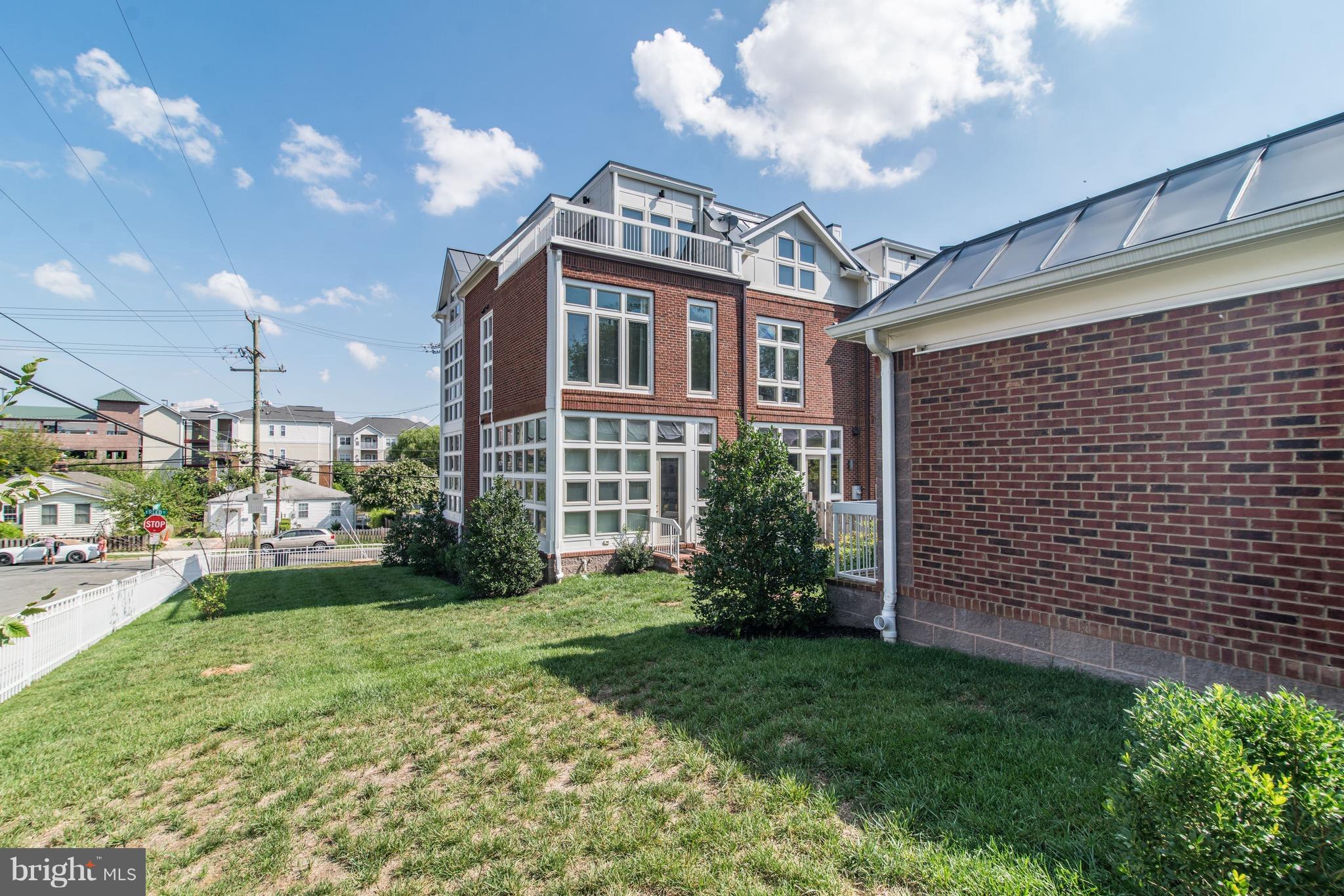 101 East Reed Avenue Alexandria, VA 22305 - Photo 24 of 30 Exterior (Rear)