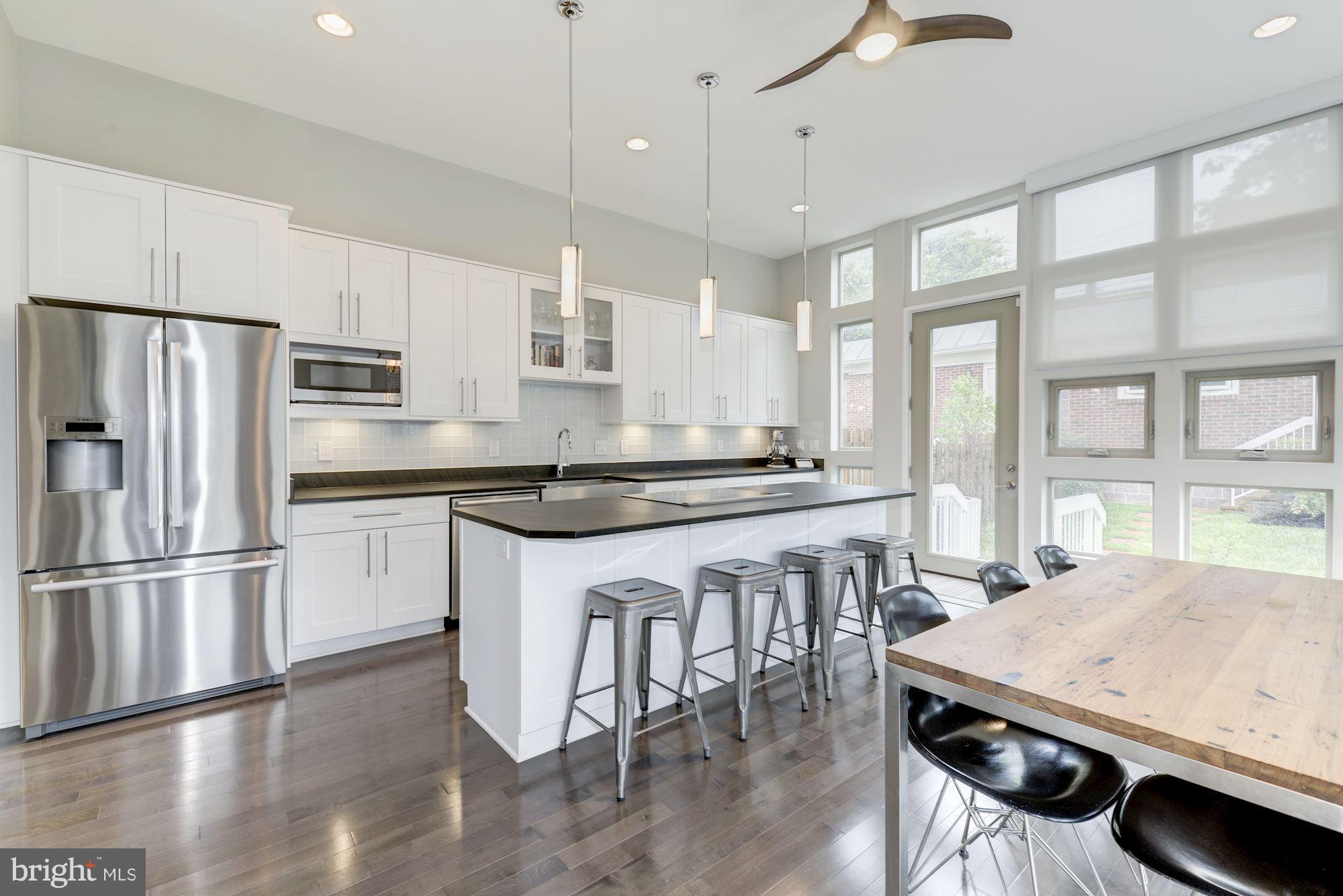 101 East Reed Avenue Alexandria, VA 22305 - Photo 4 of 30 Kitchen