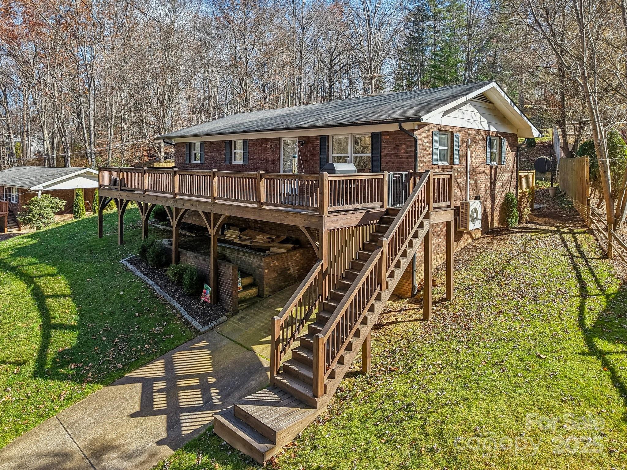 199 Davis Cove Road Waynesville, NC 28786 - Photo 2 of 44