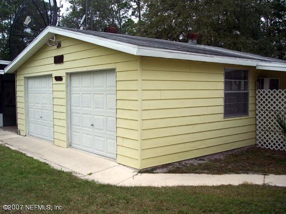 110 Bayberry Road Georgetown, FL 32139 - Photo 4 of 17 a view of a house with a backyard
