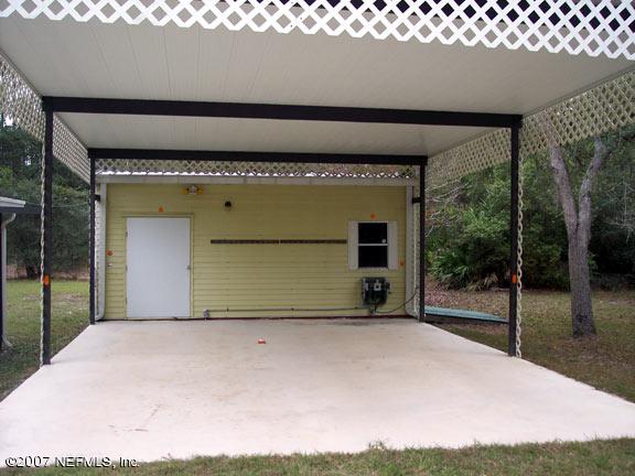 110 Bayberry Road Georgetown, FL 32139 - Photo 5 of 17 a front view of a house