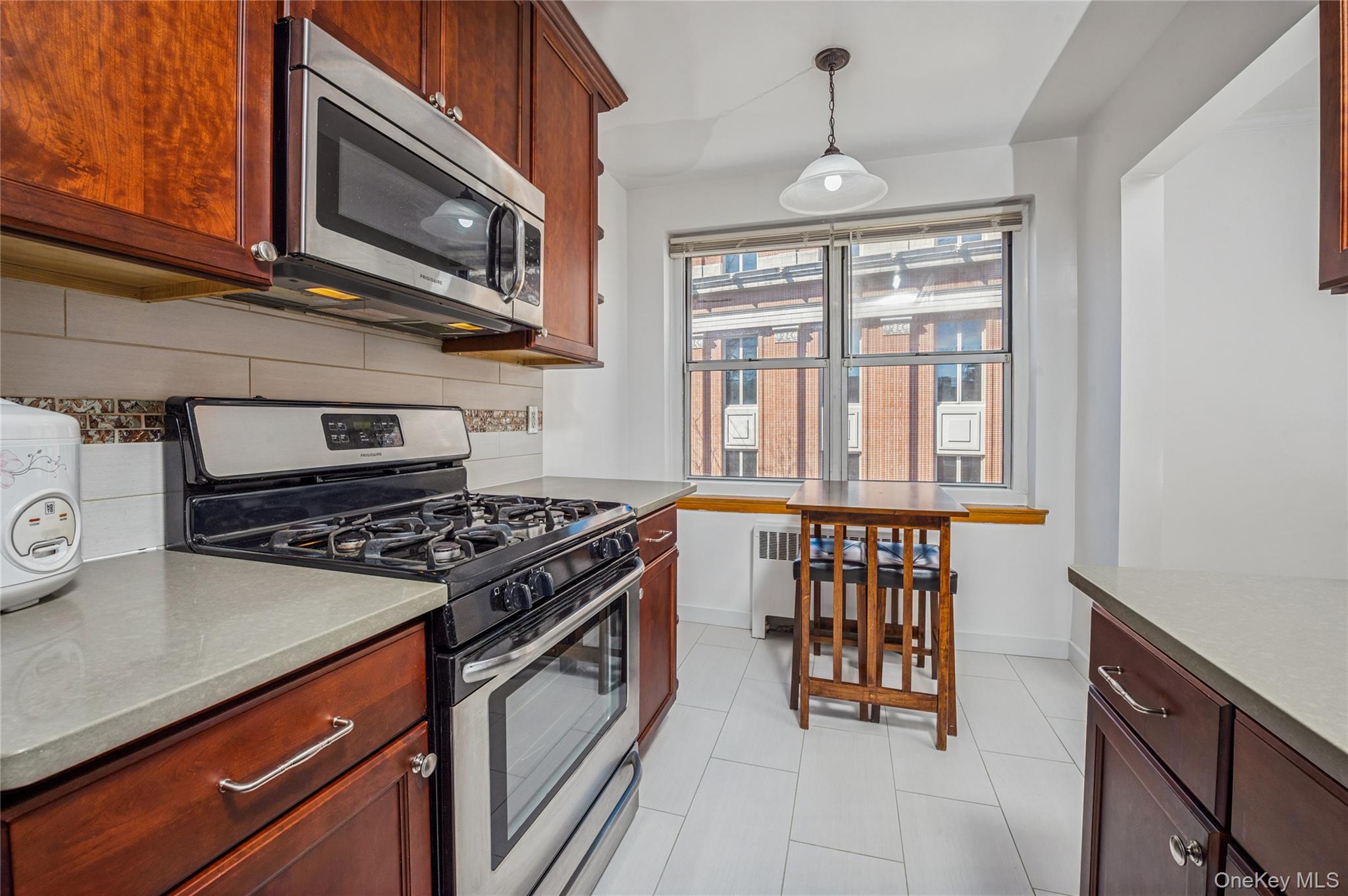 781 Palmer Road, Unit 4D Bronxville, NY 10708 - Photo 8 of 18