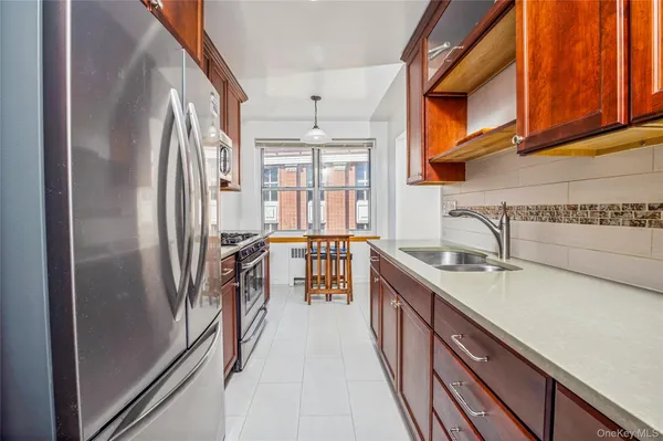 $185,000 | 781 Palmer Road, Unit 4D, Bronxville, NY 10708