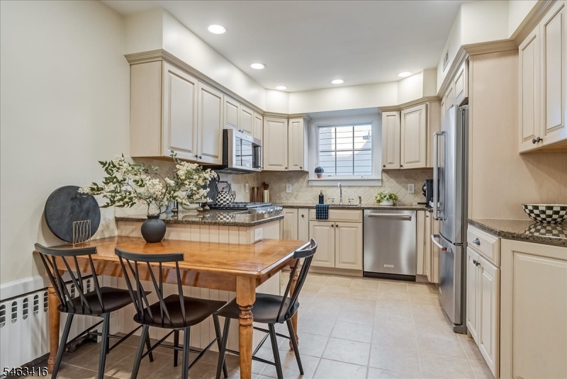 28 South Mountain Road Millburn, NJ 07041 - Photo 19 of 47 Gallery Image 19