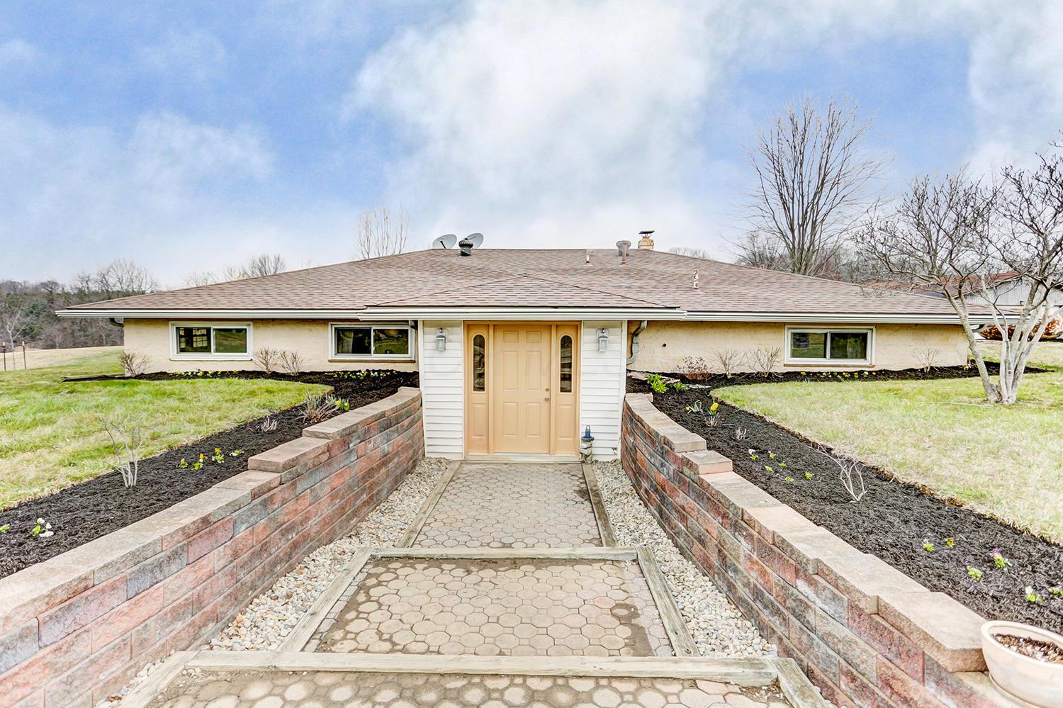 8591 Bennington Chapel Road Croton, OH 43013 - Photo 2 of 23 Gallery Image 2