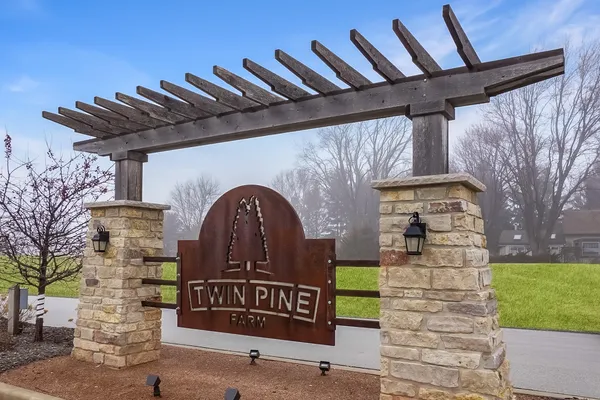 $187,000 | N83-w27777 Cress-Brook Court, Hartland, WI 53029