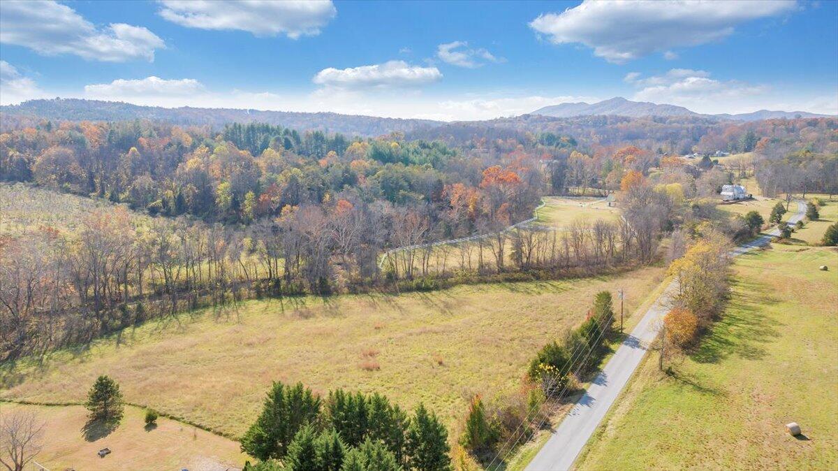7758 Old Fincastle Road Fincastle, VA 24090 - Photo 90 of 99 139-DJI_20251104023152_0075_D