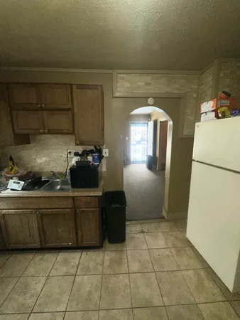 $30,000 | 3762 12th Street, Ecorse, MI 48229