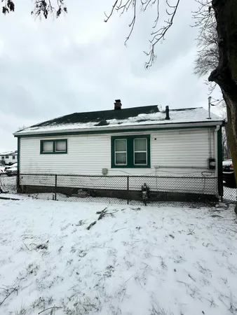$30,000 | 3762 12th Street, Ecorse, MI 48229