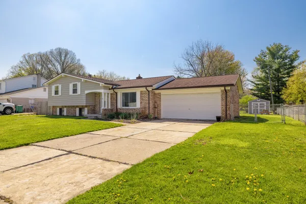 $325,000 | 39259 North Blom Drive, Harrison Township, MI 48045
