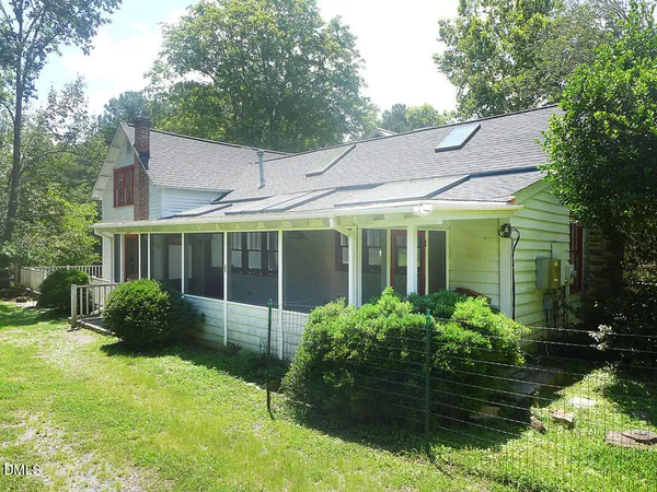 $2,995 | 917 Phil's Creek Road, Chapel Hill, NC 27516