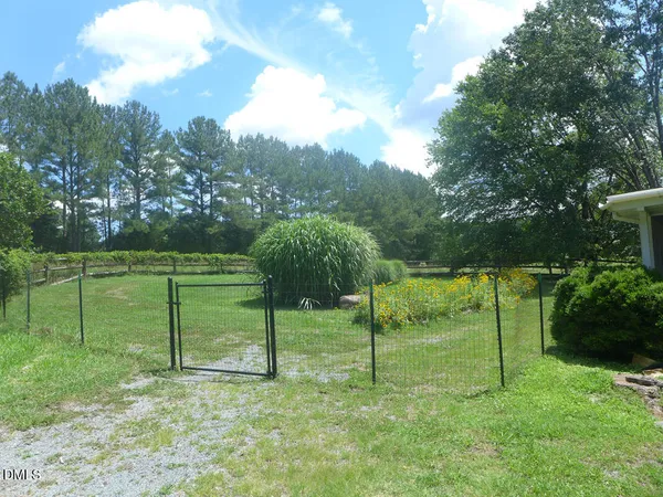 $2,995 | 917 Phil's Creek Road, Chapel Hill, NC 27516