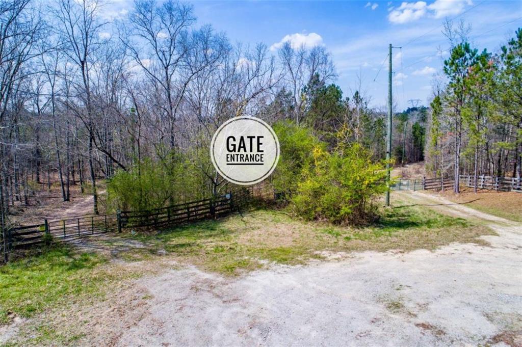3940 Clinton Court Villa Rica, GA 30180 - Photo 2 of 19 Gallery Image 2