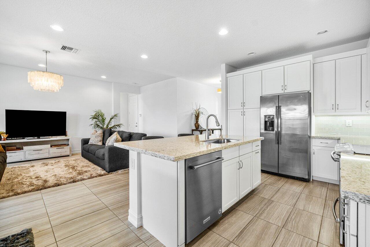 14149 Rock Salt Road Delray Beach, FL 33446 - Photo 13 of 65 Kitchen
