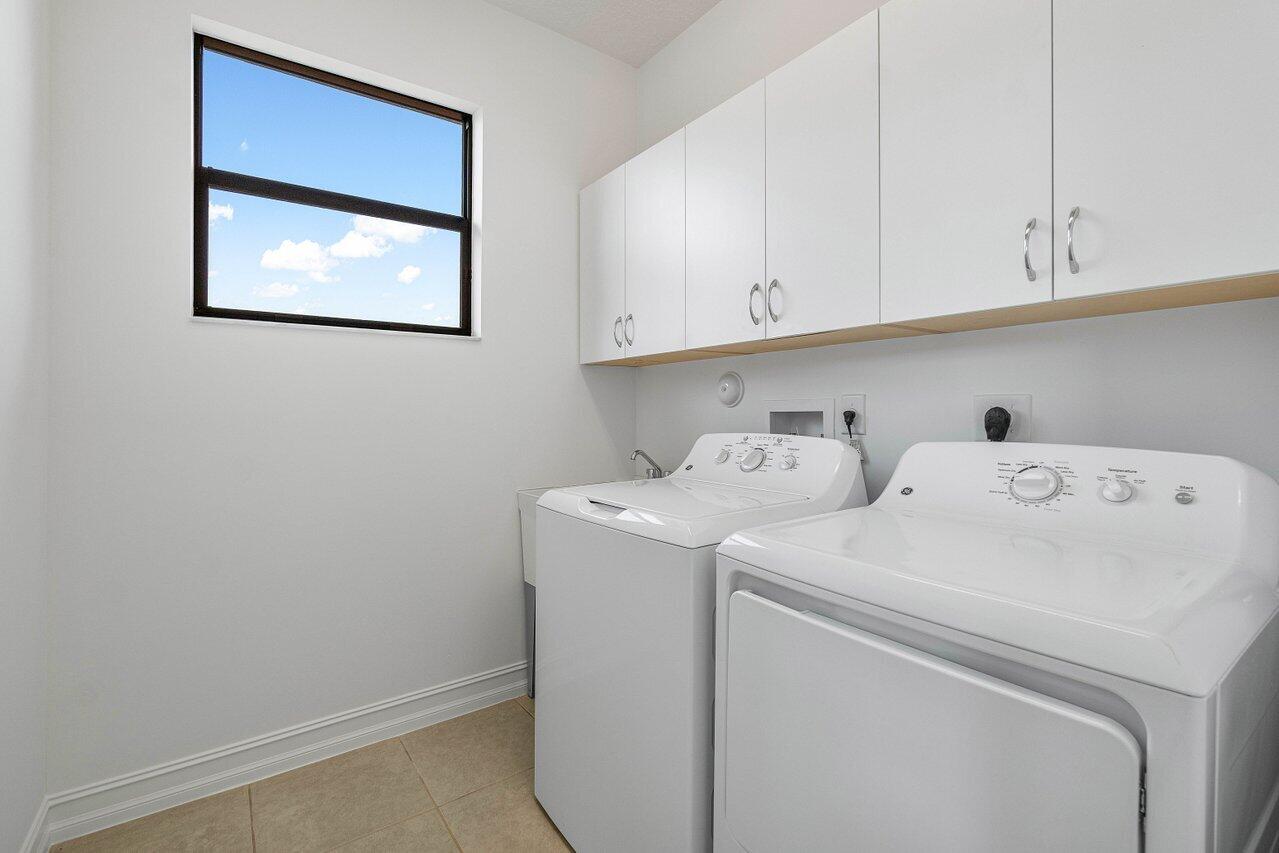 14149 Rock Salt Road Delray Beach, FL 33446 - Photo 18 of 65 Laundry Room-upstairs