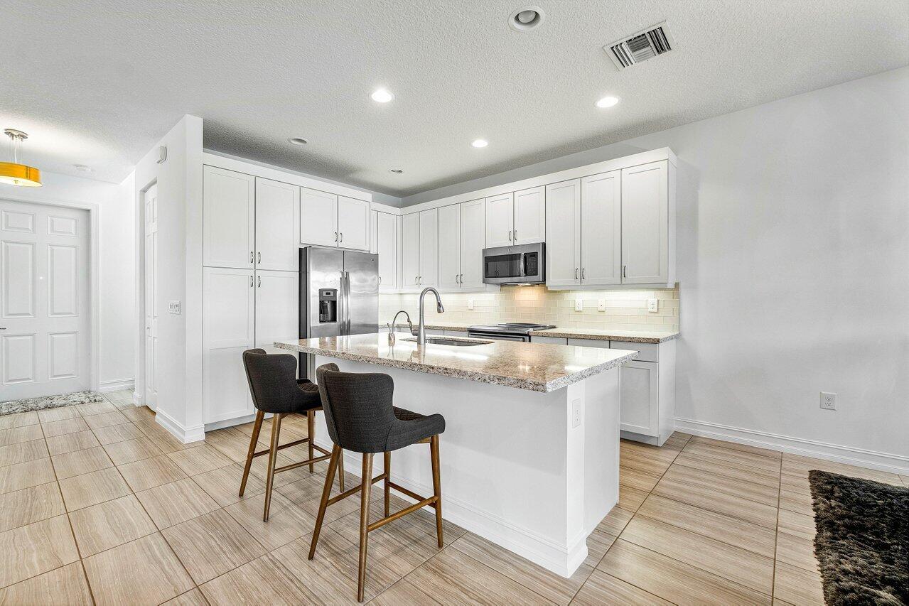 14149 Rock Salt Road Delray Beach, FL 33446 - Photo 10 of 65 Kitchen