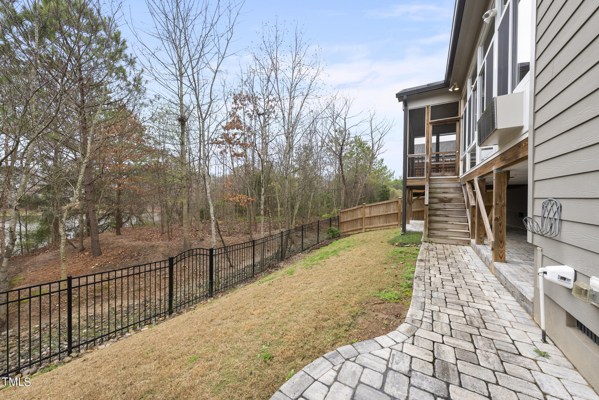 8425 Lochwind Run Raleigh, NC 27615 - Photo 33 of 41 DSC08729