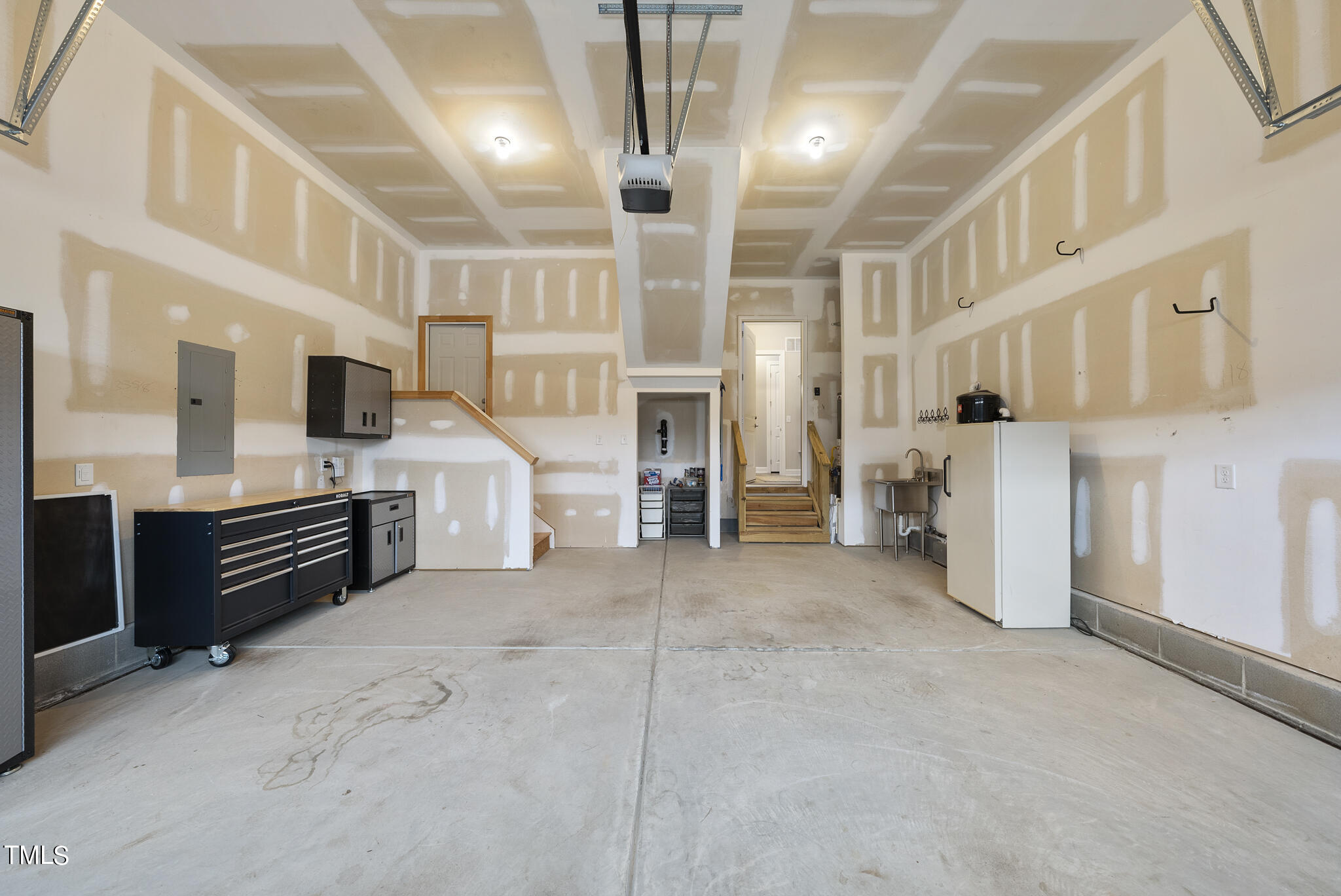 8425 Lochwind Run Raleigh, NC 27615 - Photo 35 of 41 DSC08810
