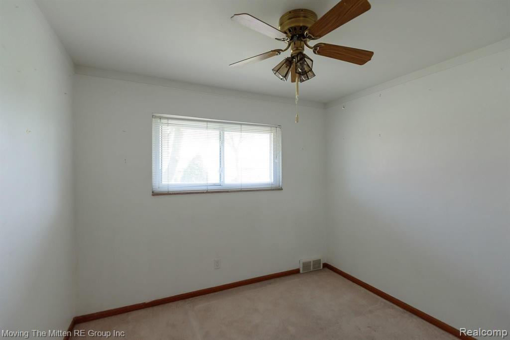 3 Waynewood Court Dearborn, MI 48124 - Photo 30 of 53