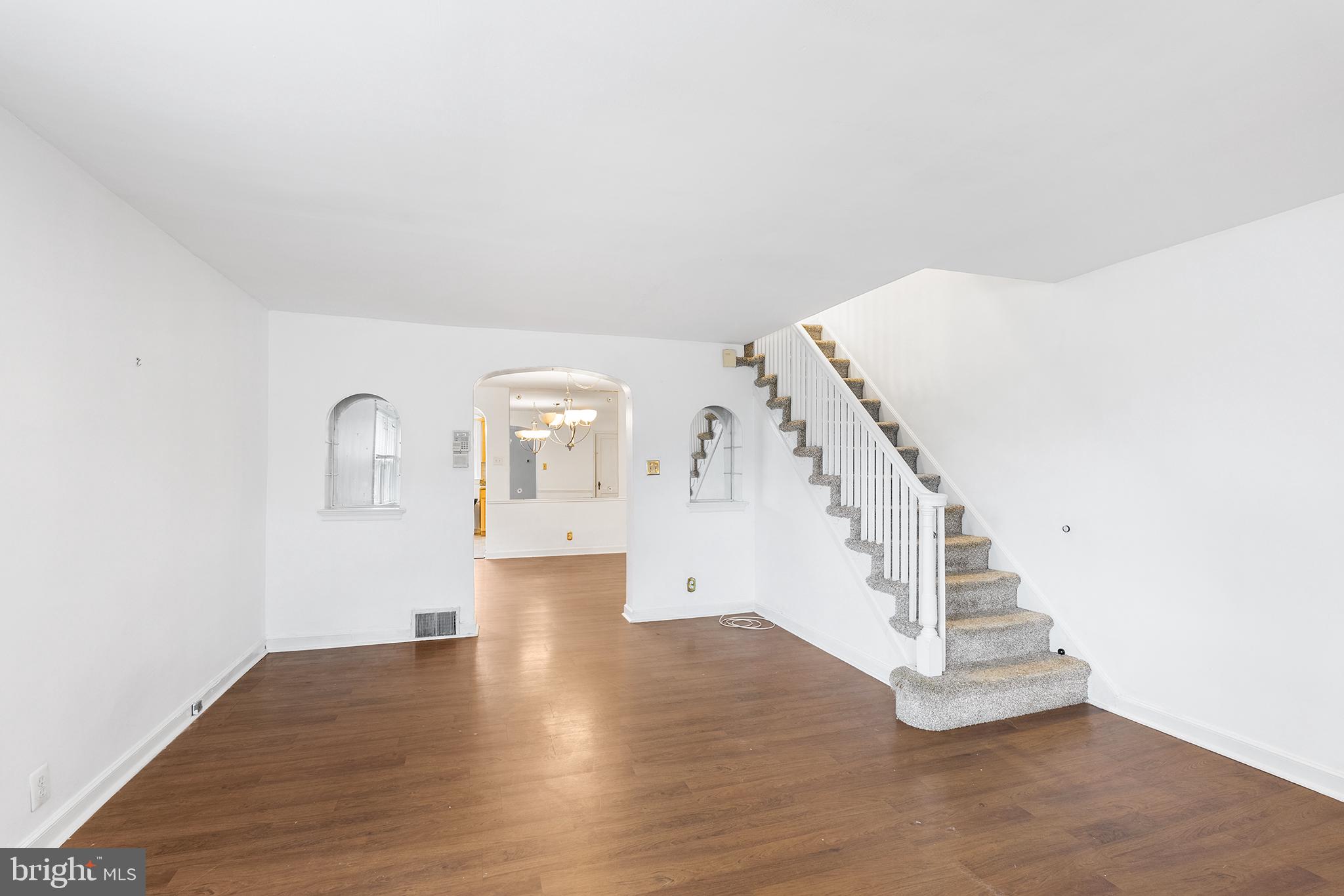 8241 Temple Road Philadelphia, PA 19150 - Photo 4 of 29 Gallery Image 4