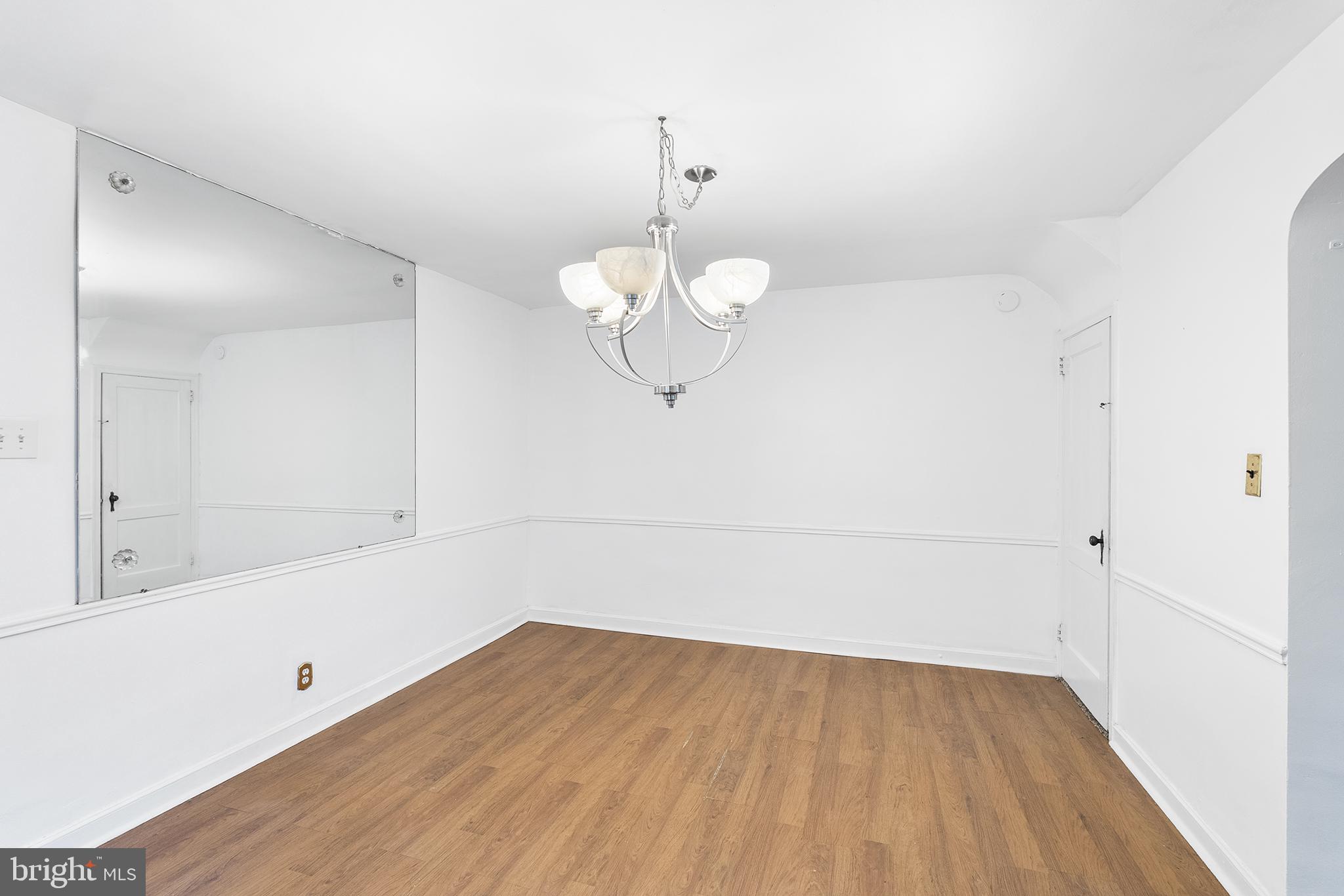 8241 Temple Road Philadelphia, PA 19150 - Photo 7 of 29 Gallery Image 7