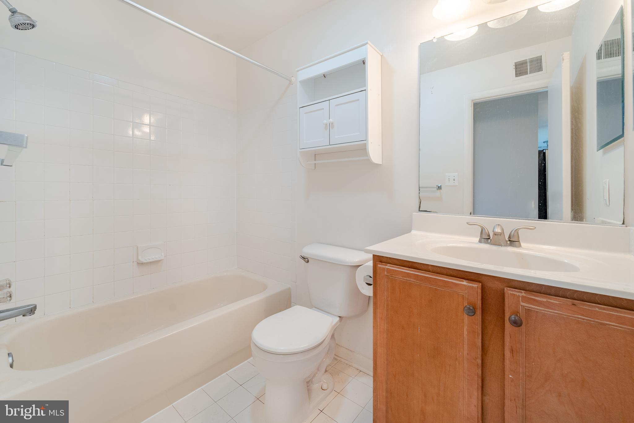 11655 Chesterfield Court, Unit D Reston, VA 20190 - Photo 18 of 26 Gallery Image 18