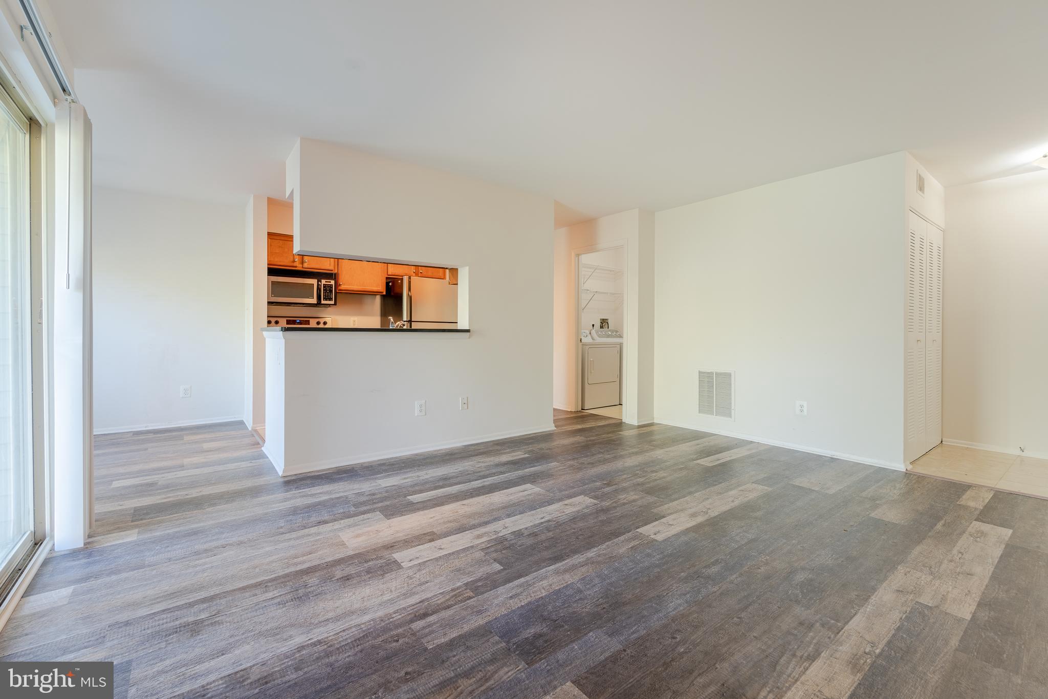 11655 Chesterfield Court, Unit D Reston, VA 20190 - Photo 8 of 26 Gallery Image 8