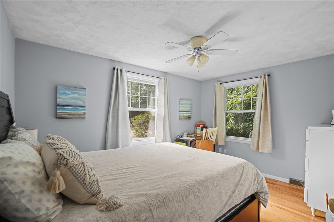 435 Middle Road East Greenwich, RI 02818 - Photo 23 of 34 Gallery Image 23