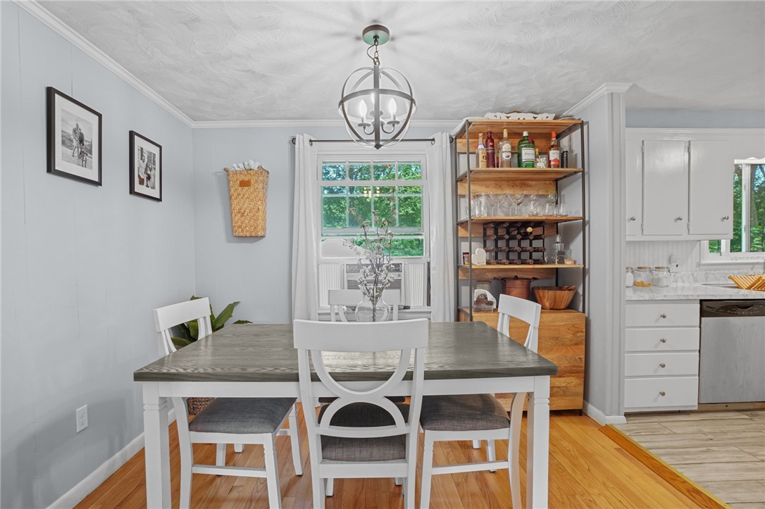435 Middle Road East Greenwich, RI 02818 - Photo 8 of 34 Gallery Image 8