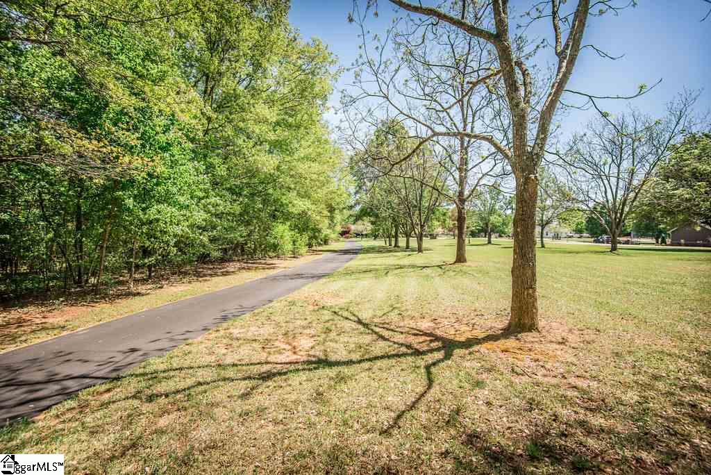 603 East Darby Road Taylors, SC 29687 - Photo 3 of 36 Gallery Image 3