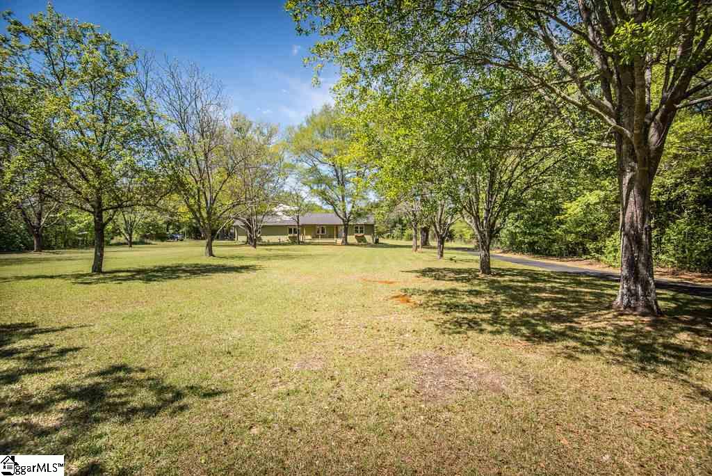 603 East Darby Road Taylors, SC 29687 - Photo 4 of 36 Gallery Image 4
