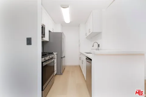 $525,000 | 20134 Leadwell Street, Unit 334, Winnetka, CA 91306