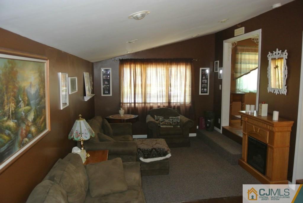 24 Mimi Road Old Bridge, NJ 08857 - Photo 7 of 25 Gallery Image 7