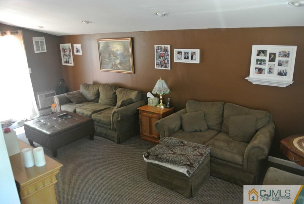 24 Mimi Road Old Bridge, NJ 08857 - Photo 8 of 25 Gallery Image 8