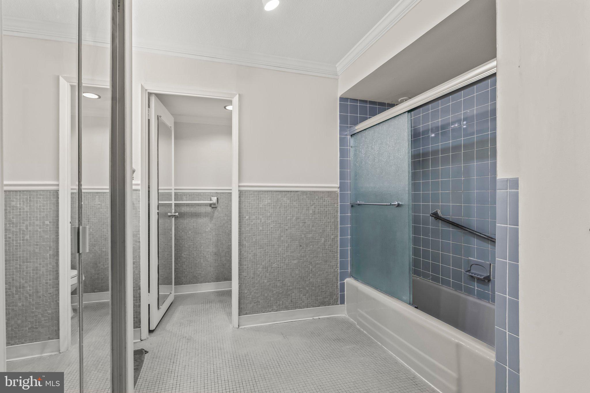 3900 West Ford Road, Unit 17J Philadelphia, PA 19131 - Photo 15 of 24