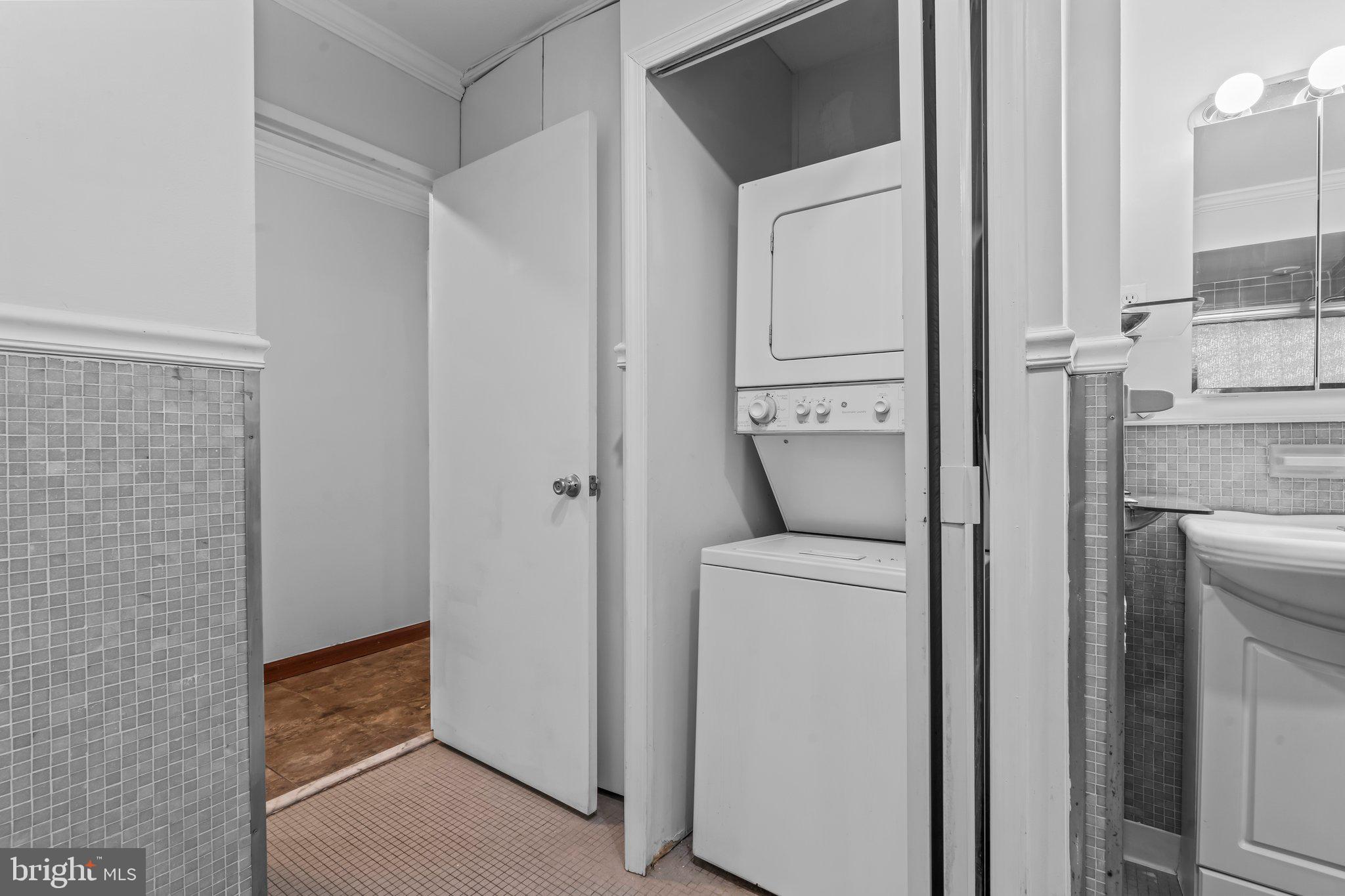 3900 West Ford Road, Unit 17J Philadelphia, PA 19131 - Photo 18 of 24