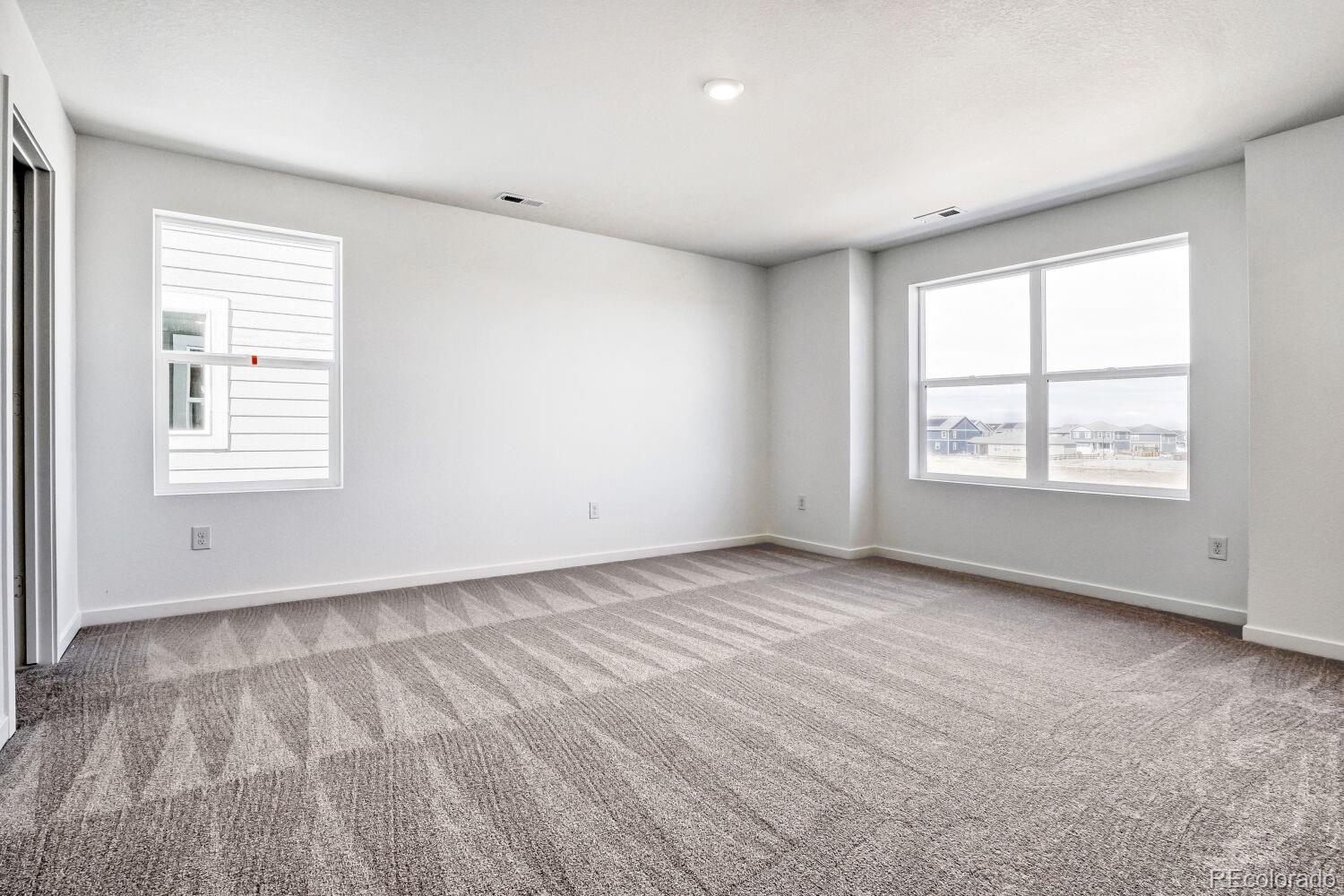 45907 Mill Avenue Bennett, CO 80102 - Photo 10 of 15