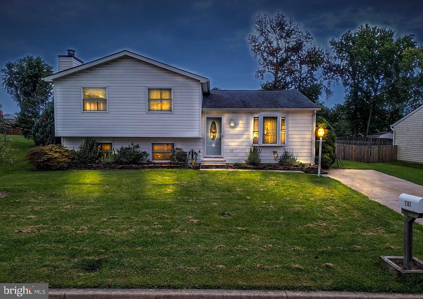 2307 Maple Road Baltimore, MD 21219 - Photo 1 of 17