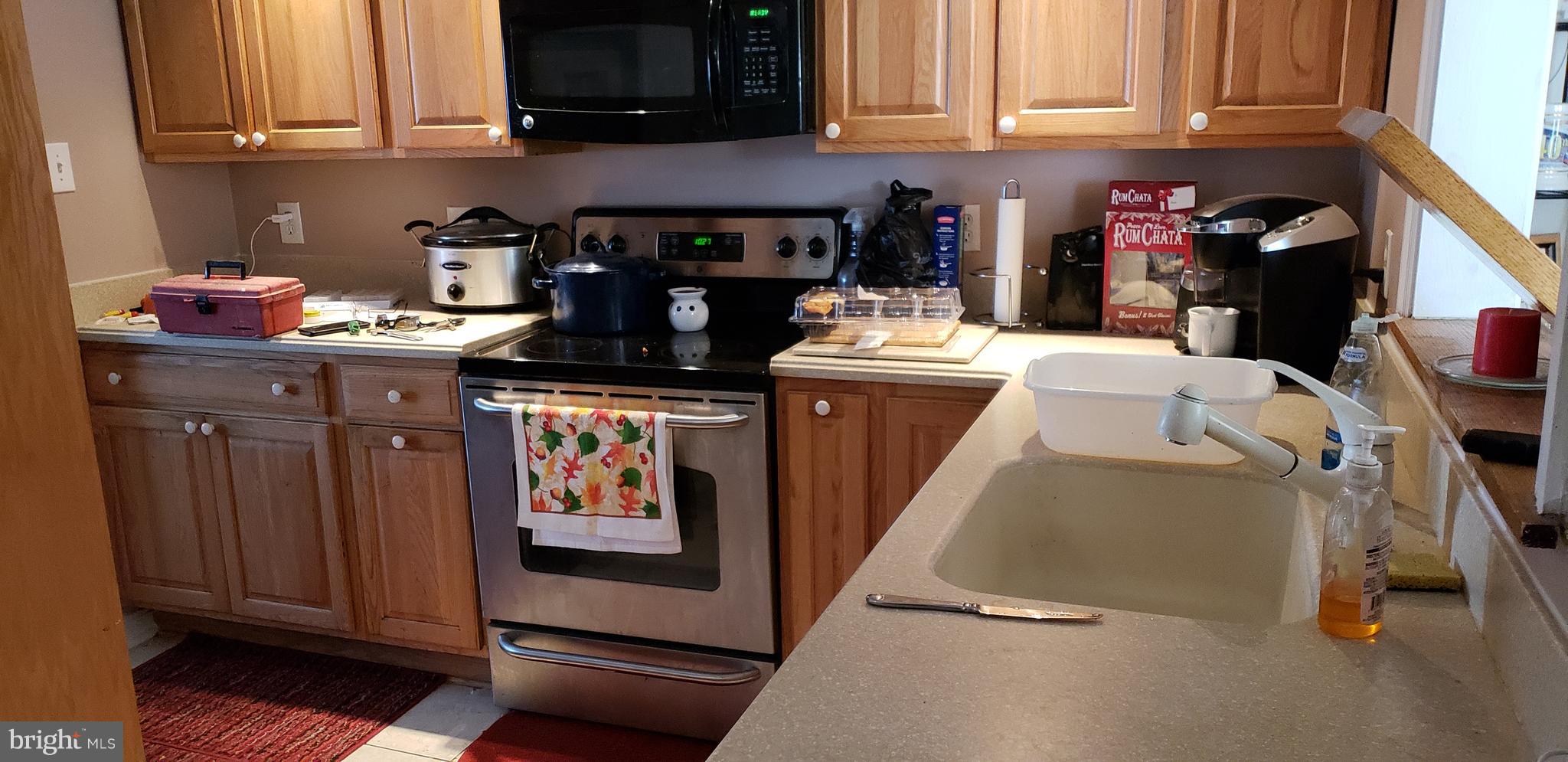 2307 Maple Road Baltimore, MD 21219 - Photo 3 of 17 KITCHEN