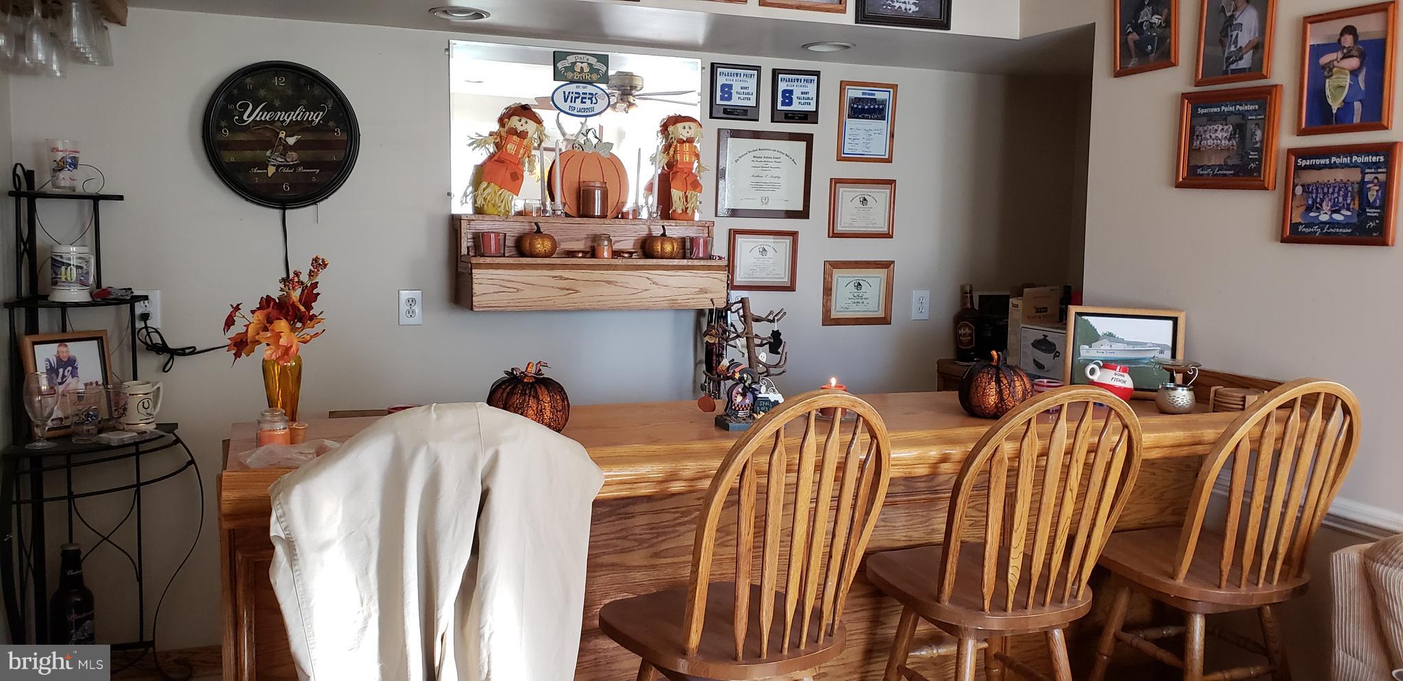 2307 Maple Road Baltimore, MD 21219 - Photo 6 of 17 BAR
