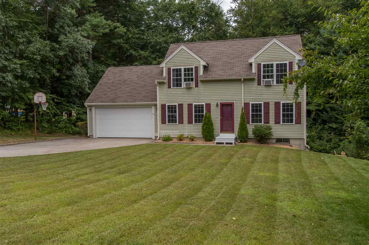 32 Wright Road Derry, NH 03038 - Photo 2 of 37