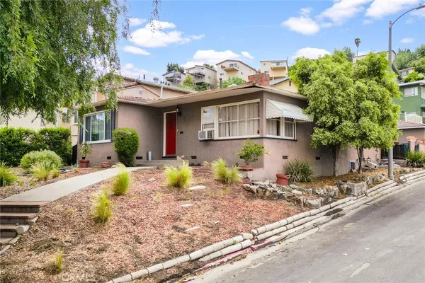 $3,700 | 2587 Lombardy Boulevard, Los Angeles, CA 90032