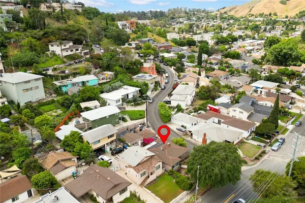 $3,700 | 2587 Lombardy Boulevard, Los Angeles, CA 90032