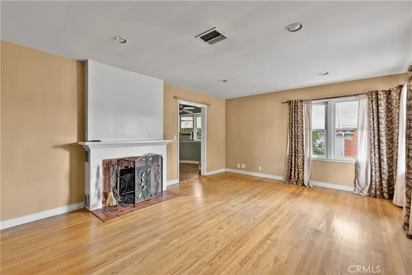 $3,700 | 2587 Lombardy Boulevard, Los Angeles, CA 90032