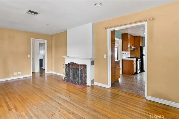 $3,700 | 2587 Lombardy Boulevard, Los Angeles, CA 90032