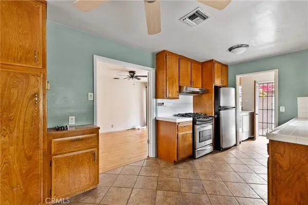 $3,700 | 2587 Lombardy Boulevard, Los Angeles, CA 90032